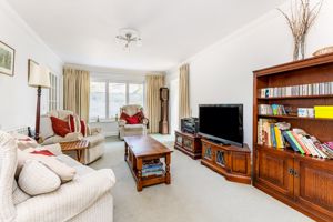 Living room 2- click for photo gallery
